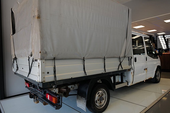 Ford Transit 3 of 5