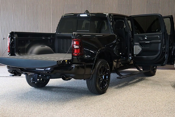 Dodge RAM 1500 5 of 17
