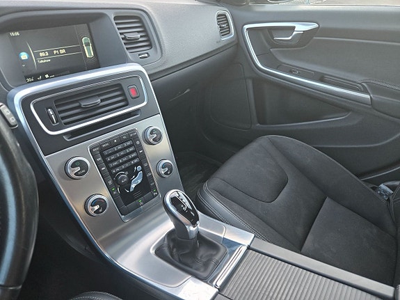 Volvo V60 18 of 18