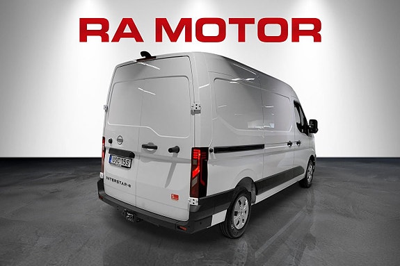 Nissan Interstar 3 of 5