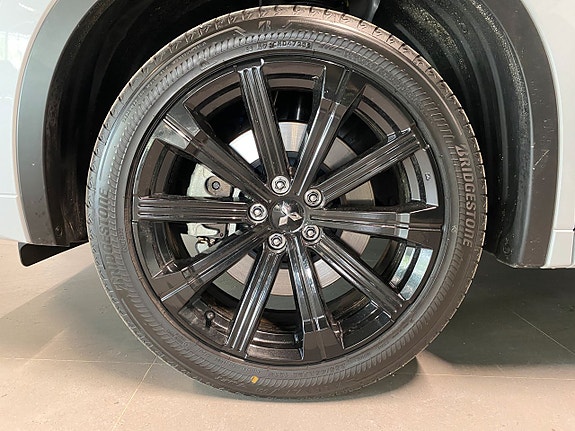 Mitsubishi Outlander 10 of 13