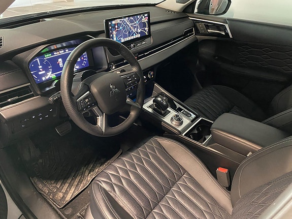 Mitsubishi Outlander 6 of 13