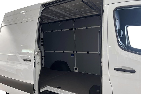 Mercedes-Benz Sprinter 208 10 of 11