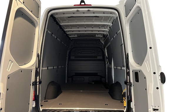 Mercedes-Benz Sprinter 208 11 of 11