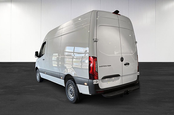 Mercedes-Benz Sprinter 208 3 of 5