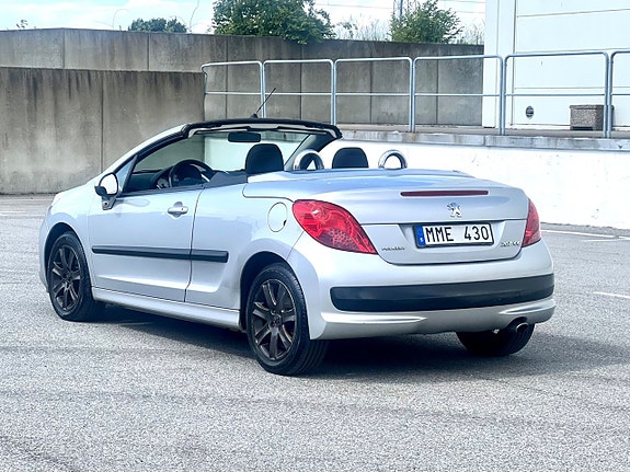 Peugeot 207 CC 5 of 9