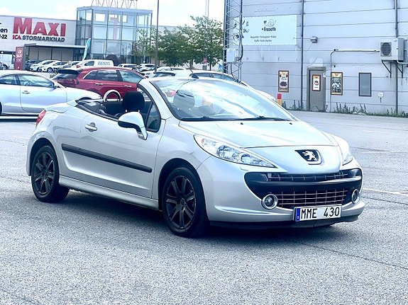 Peugeot 207 CC 3 of 9