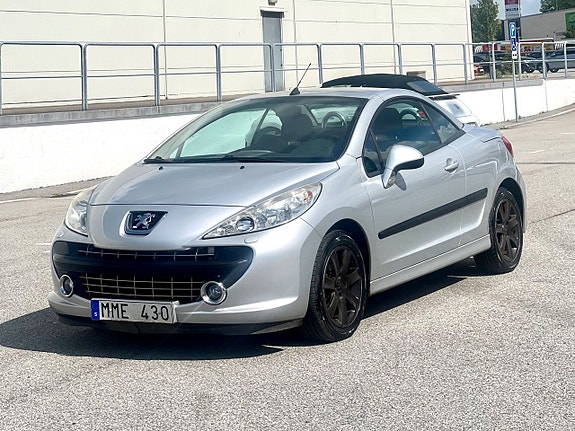 Peugeot 207 CC 8 of 9