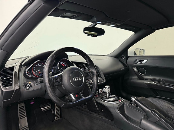 Audi R8 9 of 21