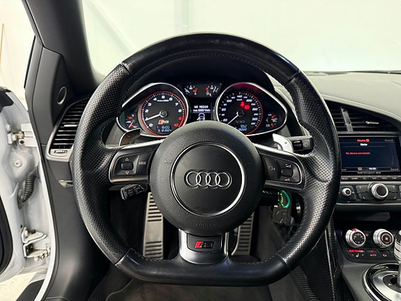 Audi R8 14 of 21