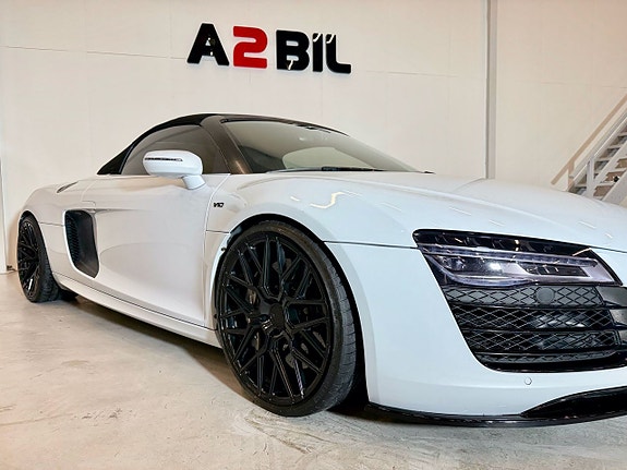 Audi R8 2 of 5