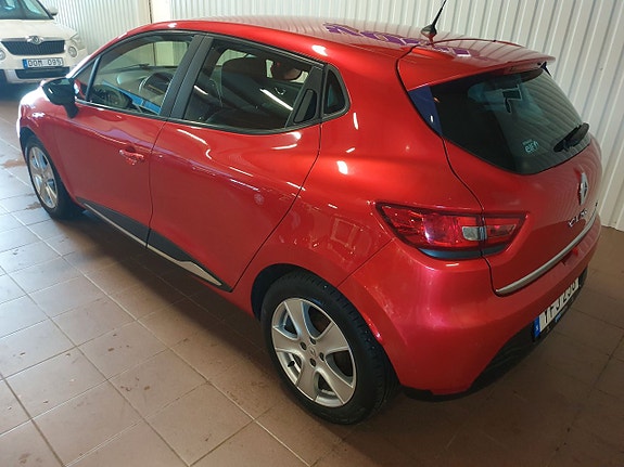Renault Clio 2 of 5