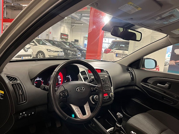 Kia Ceed 11 of 22