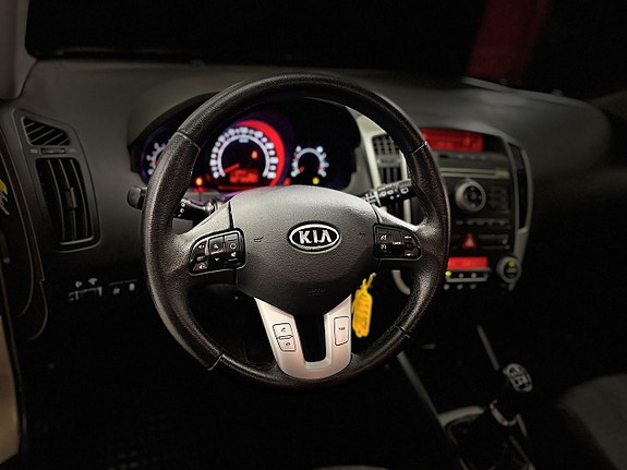 Kia Ceed 13 of 22