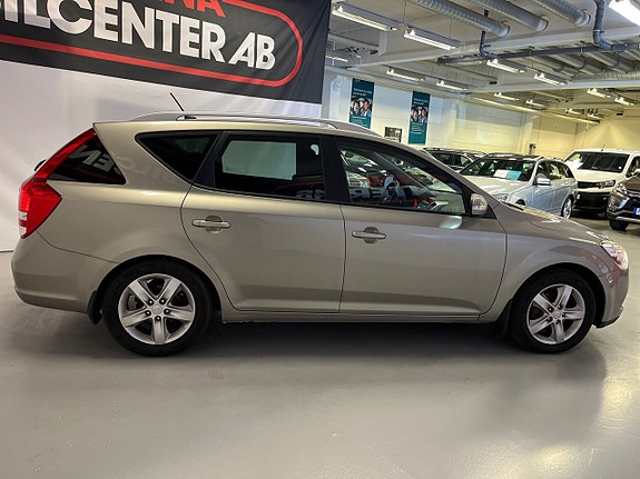Kia Ceed 9 of 22