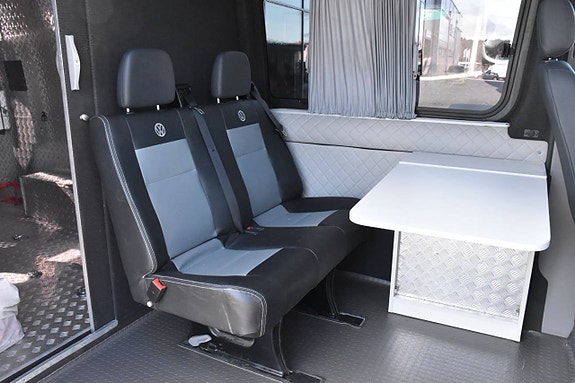 Volkswagen Crafter 13 of 22