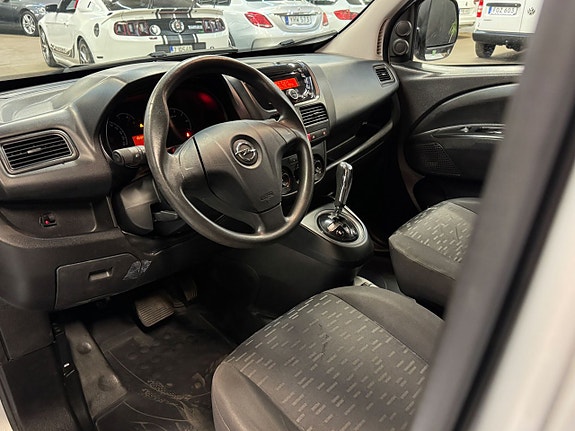 Opel Combo 12 of 20