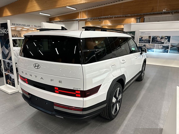 Hyundai Santa Fe 6 of 15