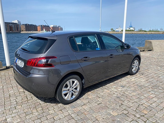 Peugeot 308 5 of 12