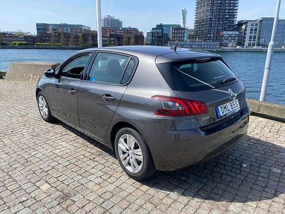 Peugeot 308 4 of 12