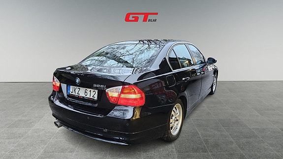 BMW 325i 5 of 5