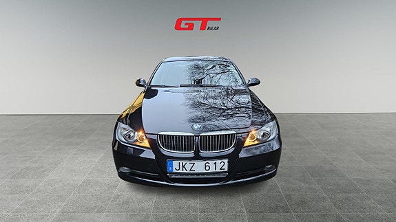BMW 325i 2 of 5