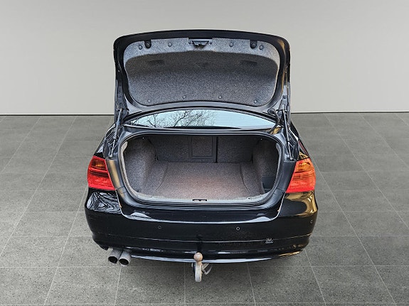 BMW 325i 6 of 18