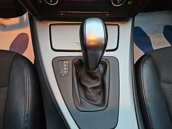 BMW 325i 17 of 18