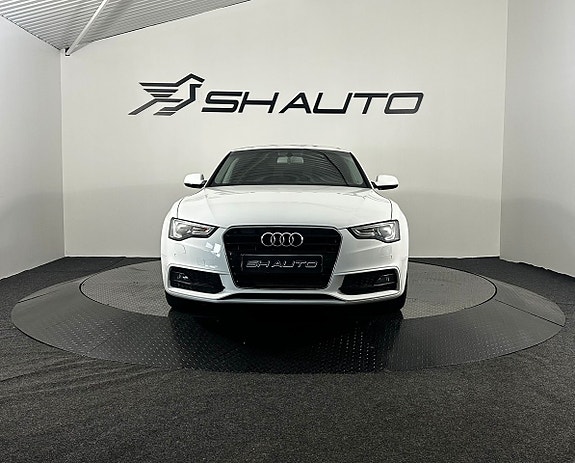 Audi A5 2 of 19