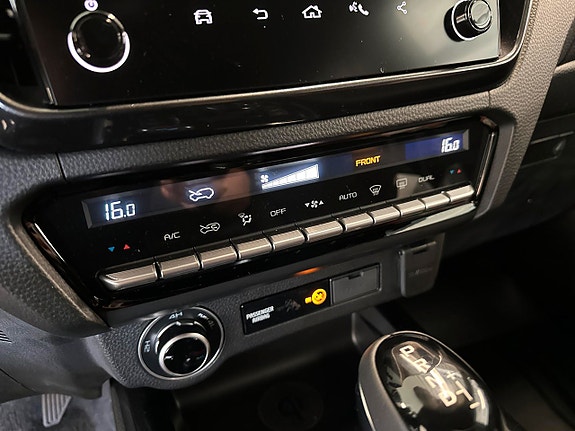 Isuzu D-max 8 of 11