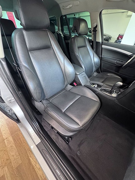 Saab 9-3 8 of 17