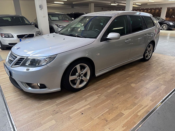 Saab 9-3 2 of 5