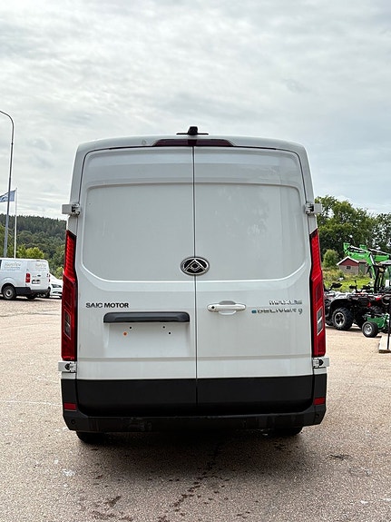 Maxus e-Deliver 9 4 of 9
