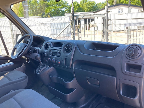 Renault Master 8 of 27