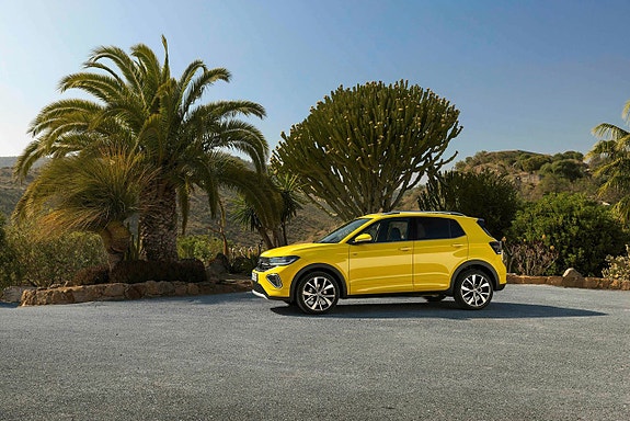Volkswagen T-Cross 2 of 4
