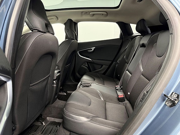 Volvo V40 21 of 23
