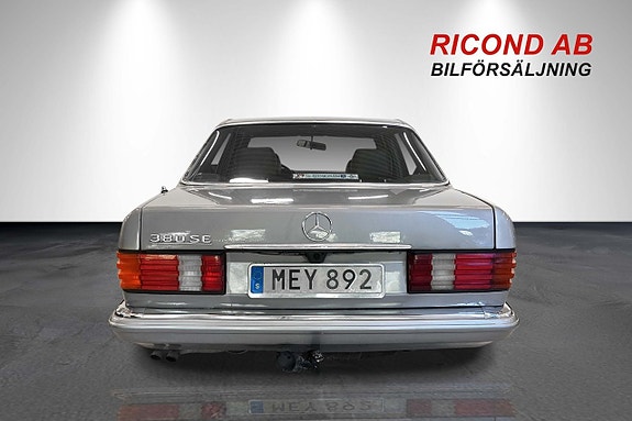 Mercedes-Benz 300 SE 6 of 23