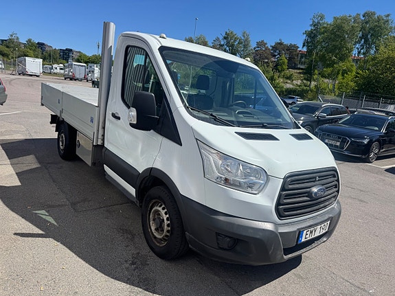 Ford Transit 3 of 5