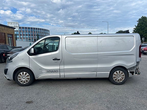 Opel Vivaro 2 of 5
