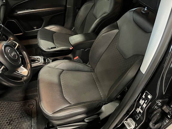Jeep Compass 8 of 8