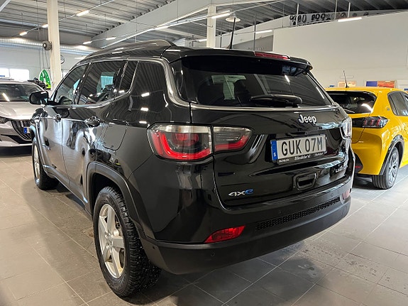 Jeep Compass 3 of 8