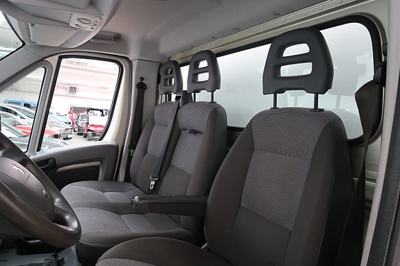 Peugeot Boxer 10 of 18