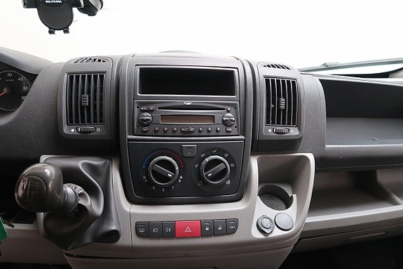 Peugeot Boxer 9 of 18