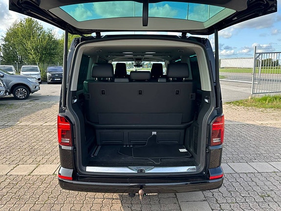 Volkswagen Multivan 12 of 25