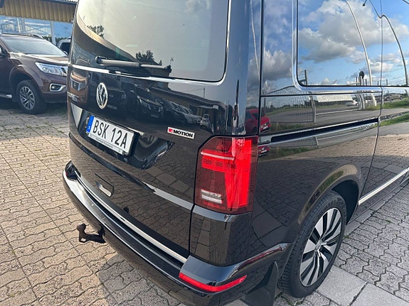 Volkswagen Multivan 6 of 25