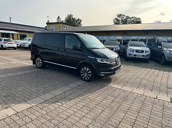 Volkswagen Multivan 5 of 5
