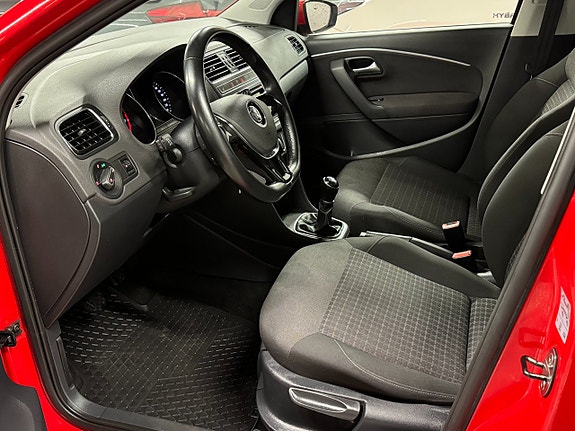 Volkswagen Polo 22 of 26