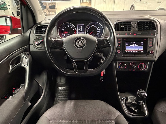Volkswagen Polo 11 of 26