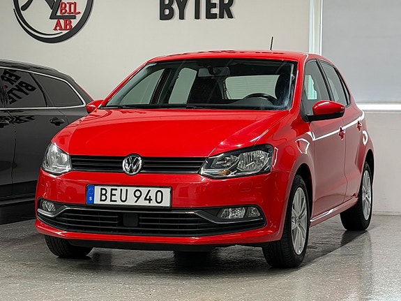 Volkswagen Polo 2 of 5