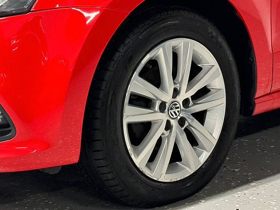 Volkswagen Polo 9 of 26